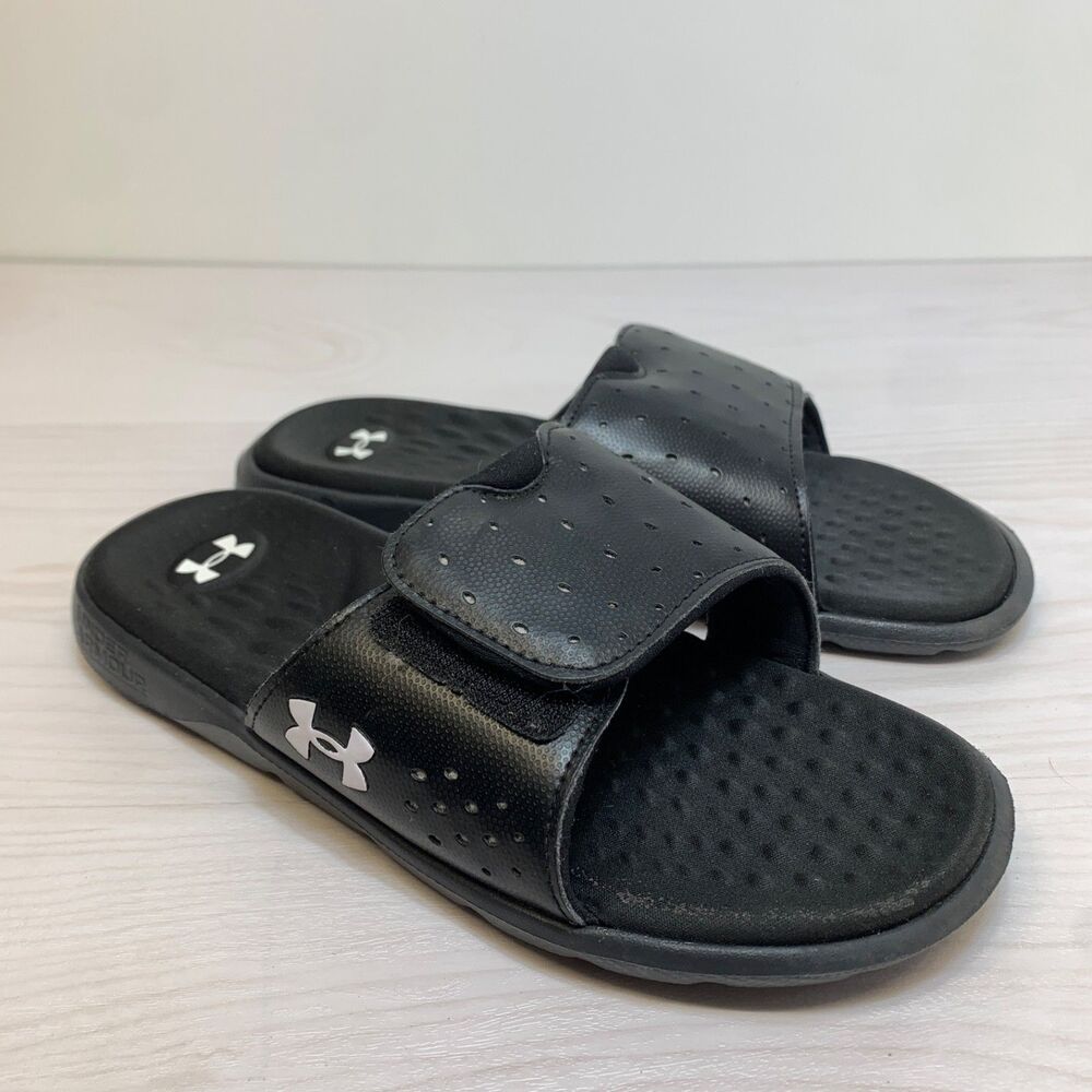 UNDER ARMOUR womens slip on sandals‎ Ignite slides Size 7 Black White